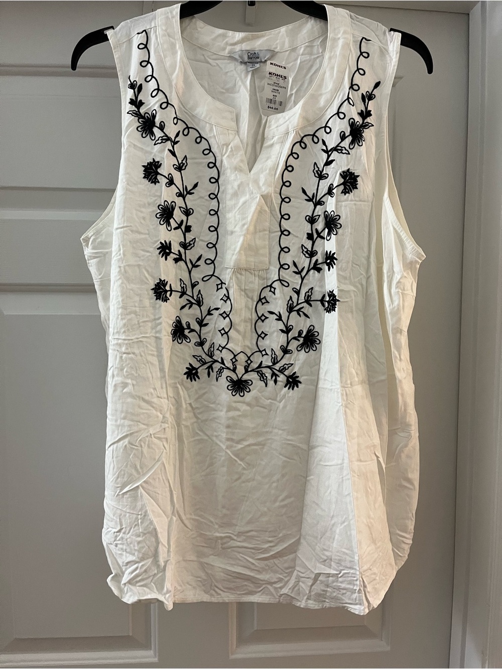 Croft & Barrow White Sleeveless Henley Top with Black Floral Embroidery (NWT)